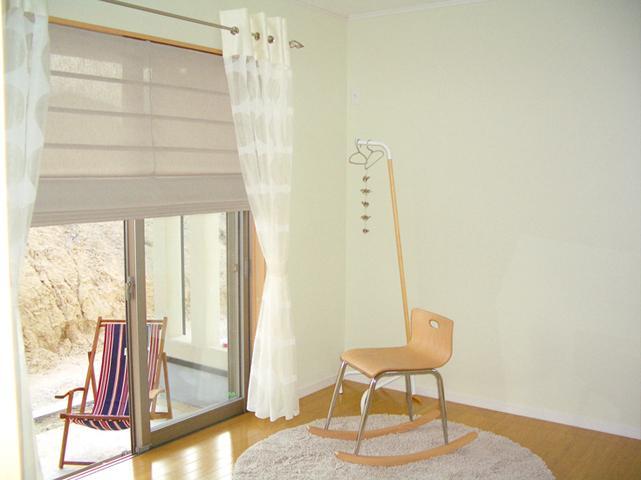 Building plan example (introspection photo).  ■ Our construction cases ■ Walk to the elementary school 1 minute! 9-minute walk from the supermarket! Living facilities are scattered within walking distance! ! Parenting safe city