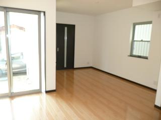 Living. 2013 November shooting