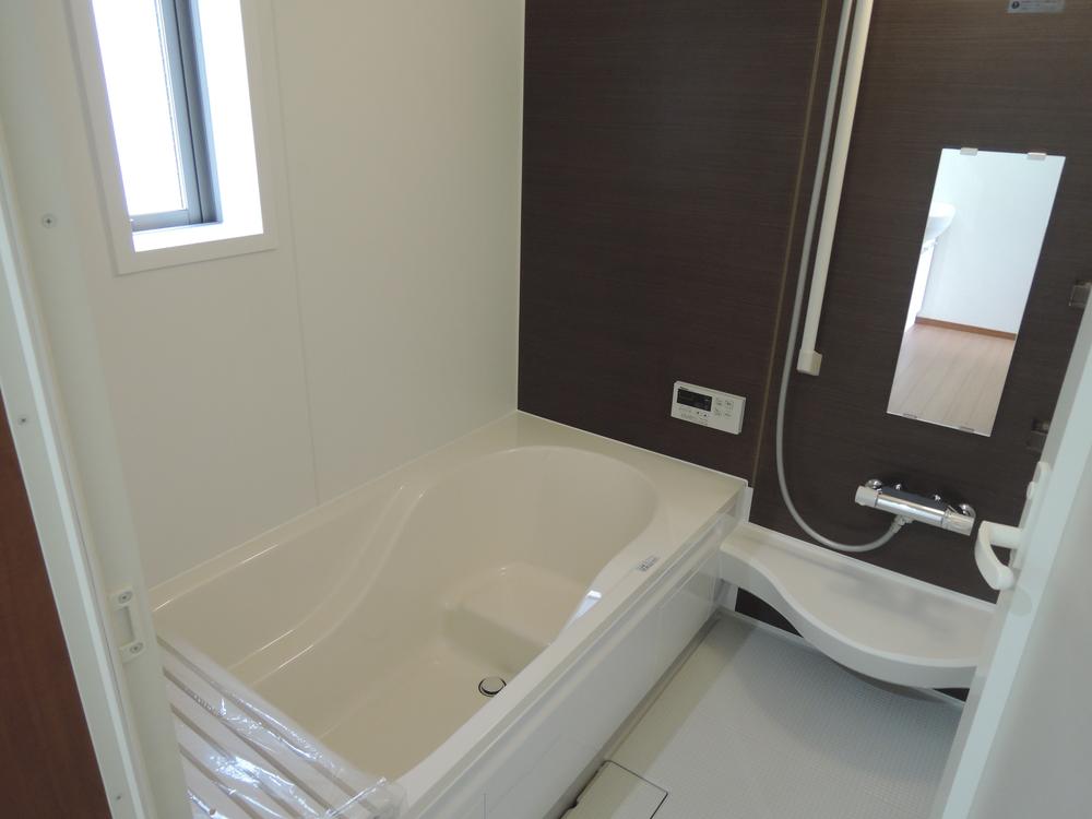 Bathroom. Indoor (10 May 2013) Shooting