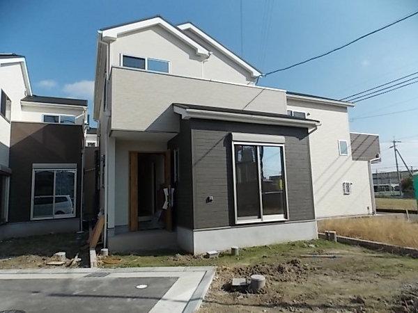 Local appearance photo. Safe TV monitor interphone