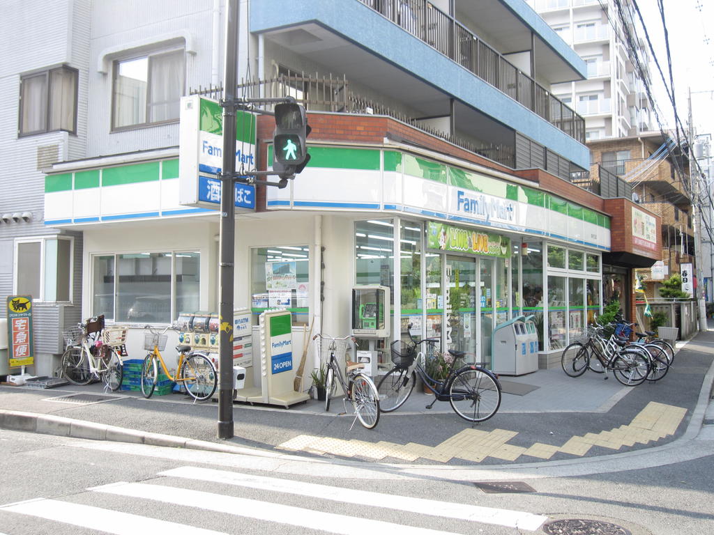 Convenience store. FamilyMart Yoneda Sojiji Temple store up (convenience store) 528m