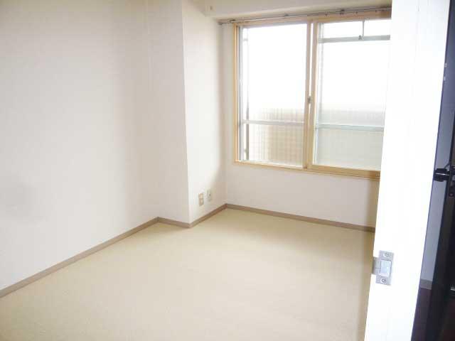 Other room space. Western style room