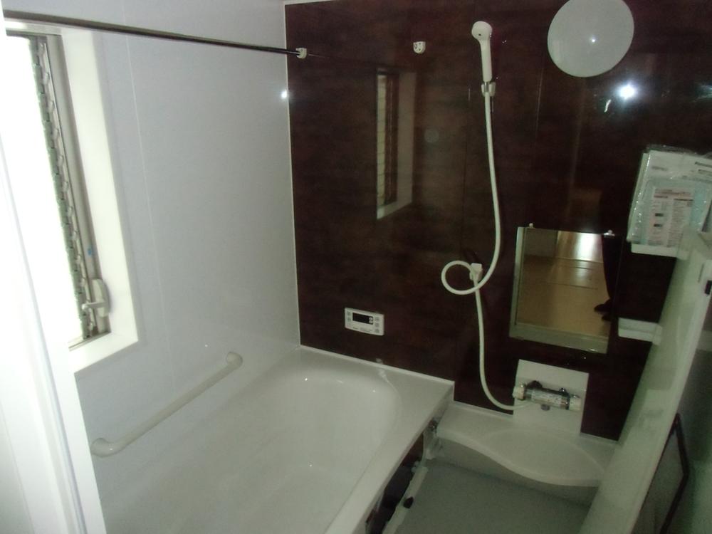 Bathroom. Indoor (10 May 2013) Shooting