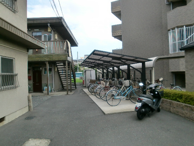 Other. There are bicycle parking lot.