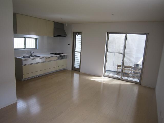 Living. Shooting from the room