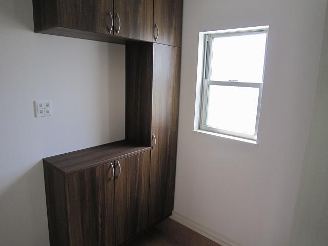 Entrance. Shooting from the room