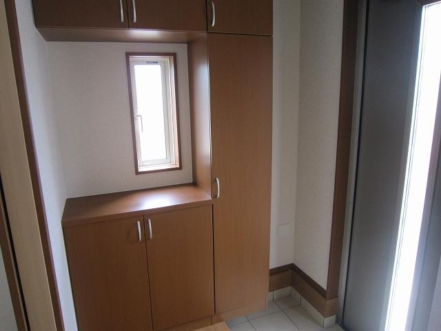 Entrance. It is the introduction of the same specification photos per under construction