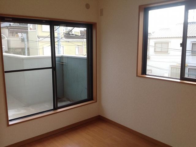 Non-living room. 2F Western style room Center