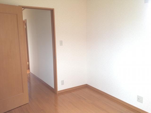 Non-living room. 2F Western style room West