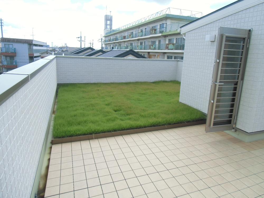 Garden. Local (September 2013) Shooting