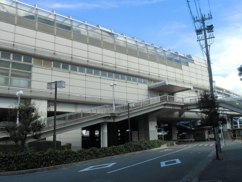 station. 1000m to Osaka Monorail Minami-Ibaraki Station