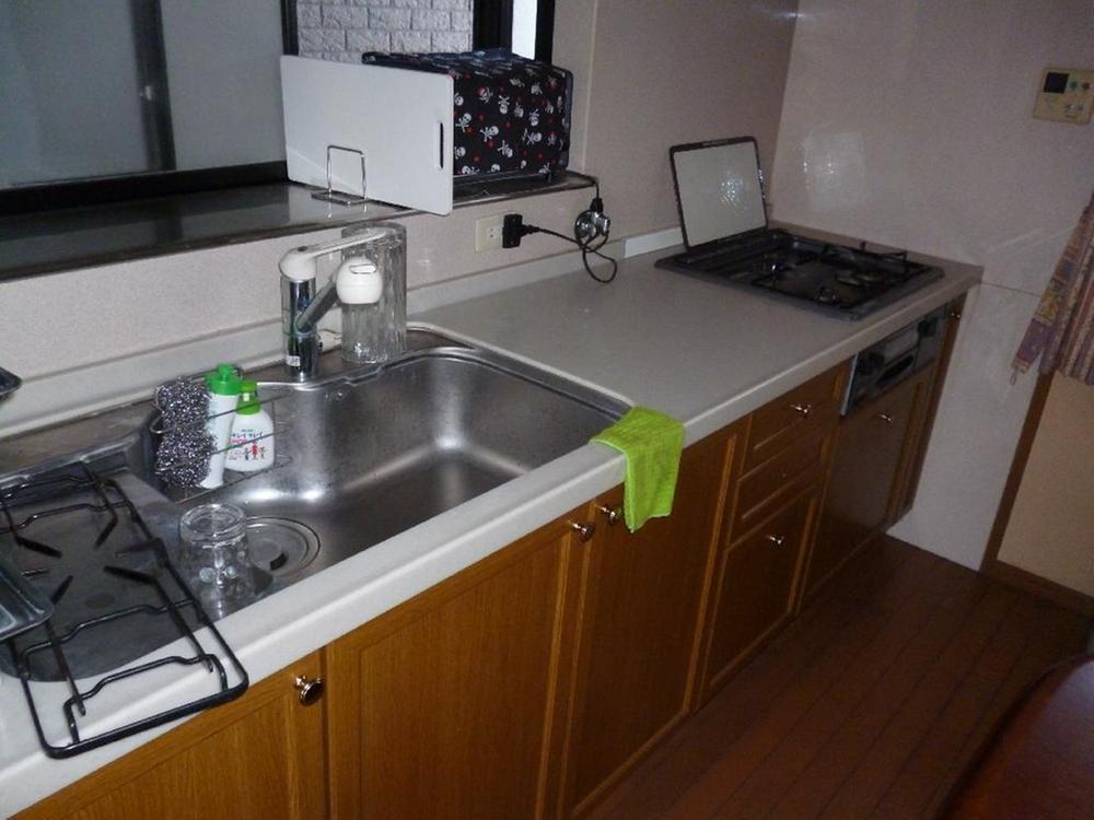 Kitchen. System kitchen