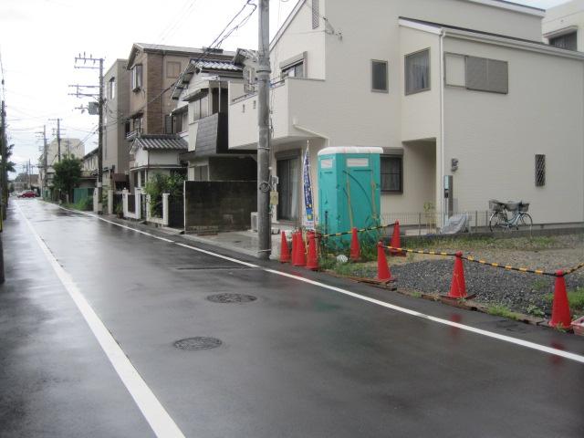 Local photos, including front road. Local (August 2013) Shooting