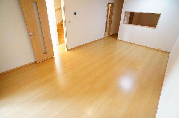 Living. 19.5 Pledge of spacious living