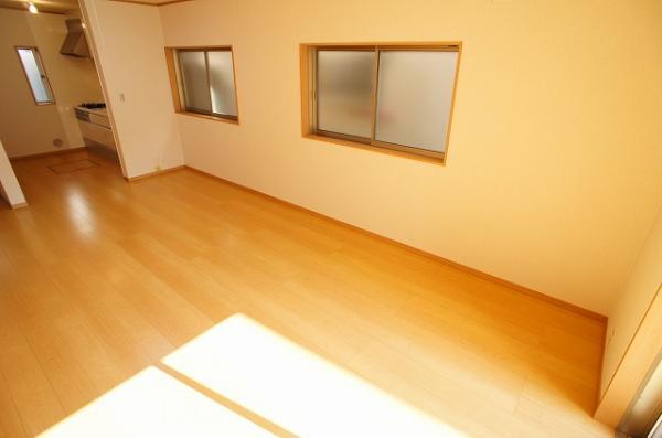 Living. 15.63 Pledge of spacious living.