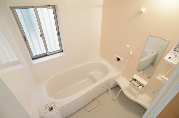 Bathroom. There window to 1 pyeong type of bathroom (bathroom. )