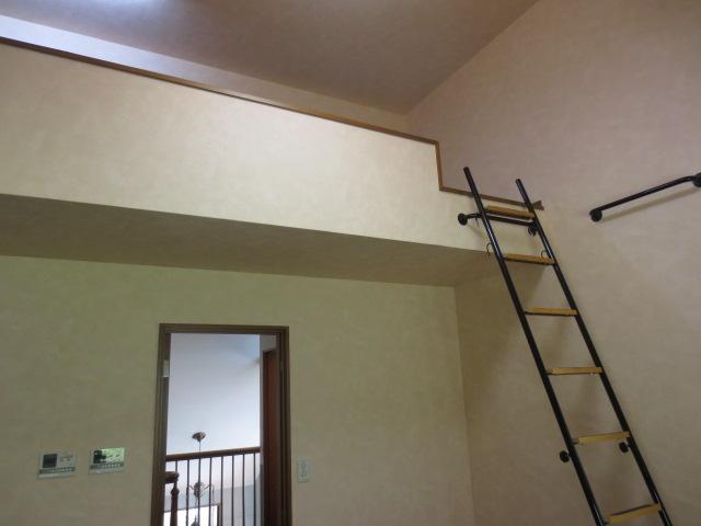 Non-living room. Loft with Western-style