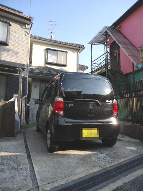 Local appearance photo. There is of course a garage