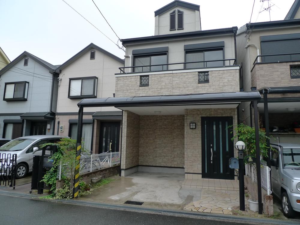 Local appearance photo. Local (11 May 2013) Shooting