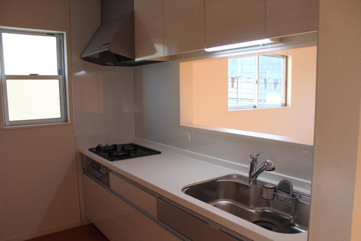 Kitchen. ● it will also be fun cooking in bright kitchen.