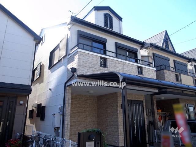 Local appearance photo. Local (11 May 2013) Shooting