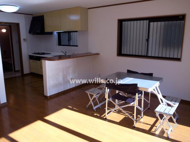 Living. Local (11 May 2013) Shooting