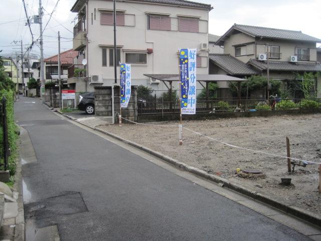 Local photos, including front road. Local (September 2013) Shooting