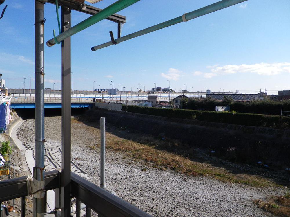 View photos from the dwelling unit. View from local (April 2012) shooting