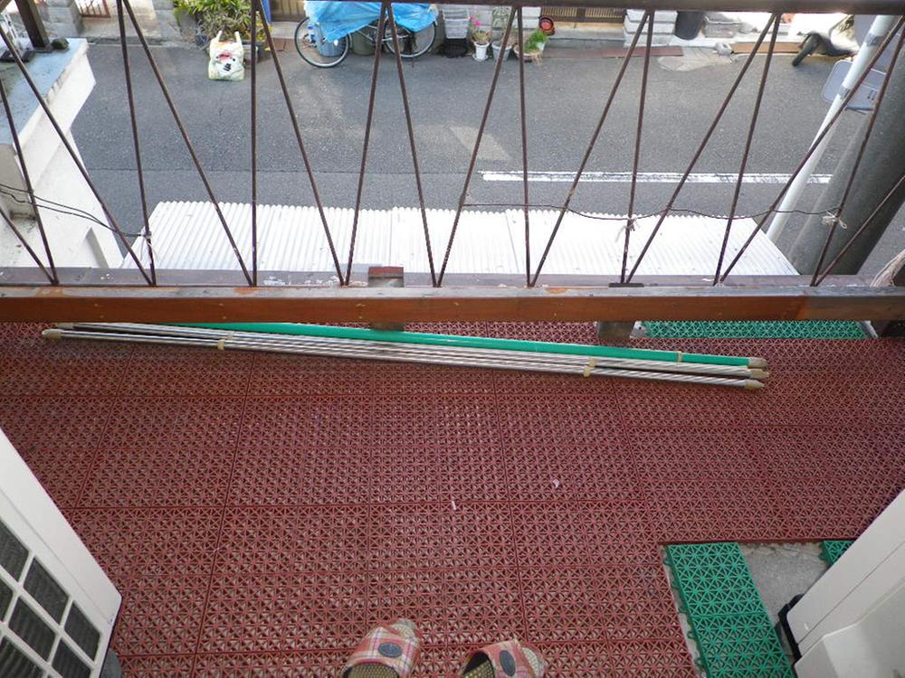 Balcony. Local (April 2012) shooting