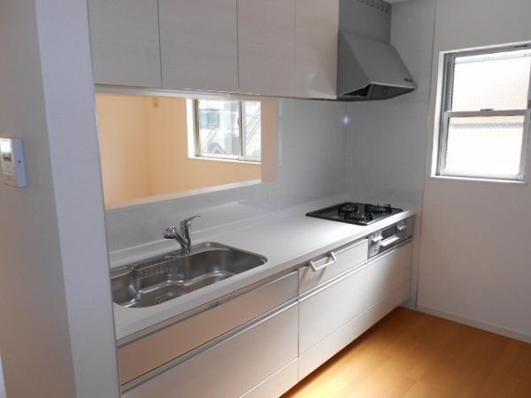 Same specifications photo (kitchen)