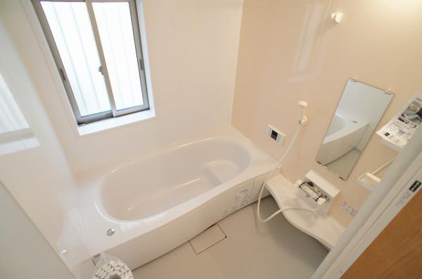 Bathroom. There window to 1 pyeong type of bathroom (bathroom. )