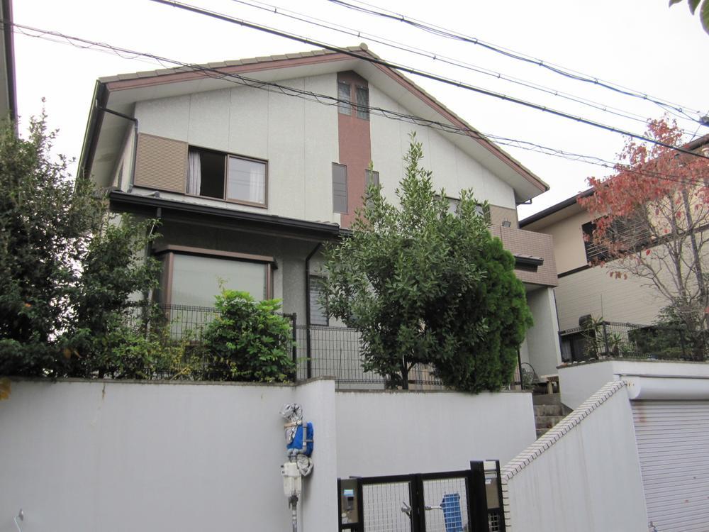 Local appearance photo. Local (11 May 2013) Shooting