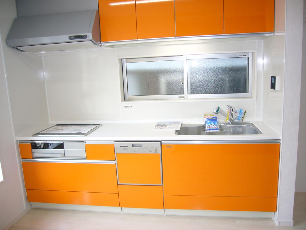 Kitchen. Indoor (11 May 2013) Shooting IH stove ・ It comes with a dishwasher!