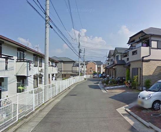 Local photos, including front road. Local (11 May 2013) Shooting