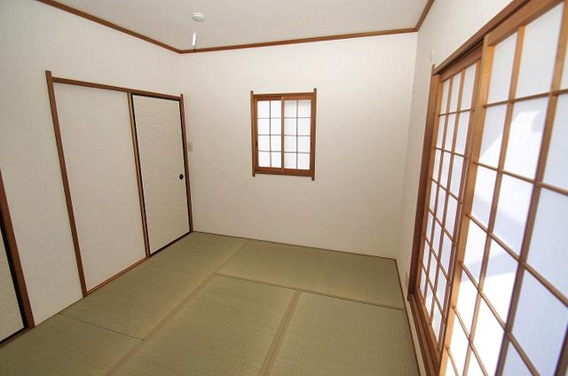 Non-living room. Second floor Japanese-style room