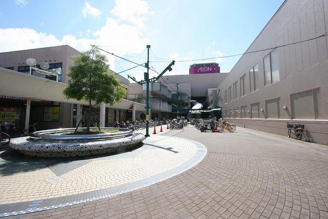 Supermarket. 1120m until the ion Izumi Fuchu store