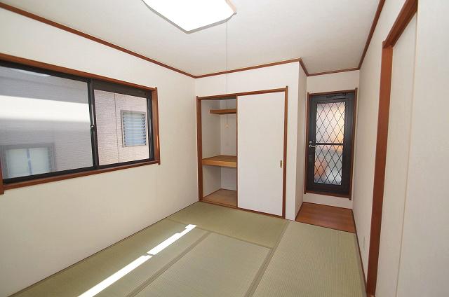 Non-living room. Second floor Japanese-style room