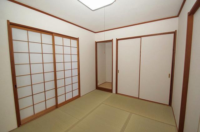 Non-living room. First floor Japanese-style room