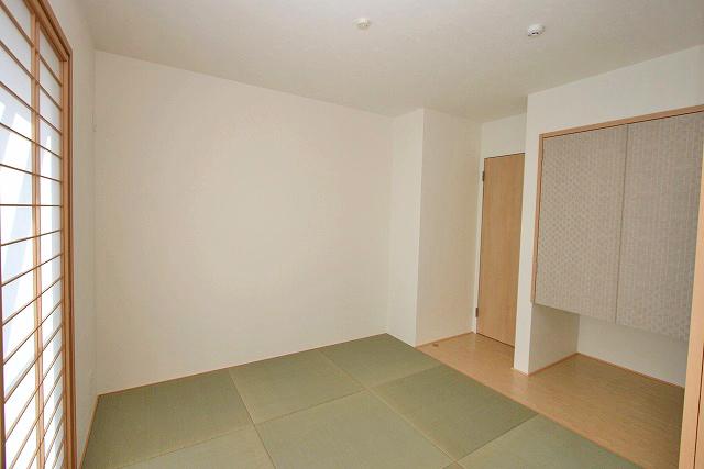 Non-living room. First floor Japanese-style room