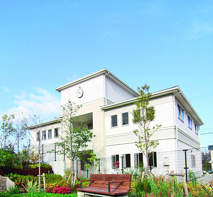 Other. Place of exchange of residents ・ It established the Children's Room to play on a rainy day in the community house (in the town)
