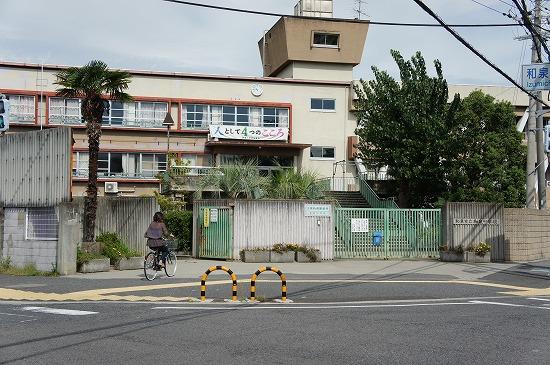 Junior high school. 728m until Izumi Municipal Izumi Junior High School