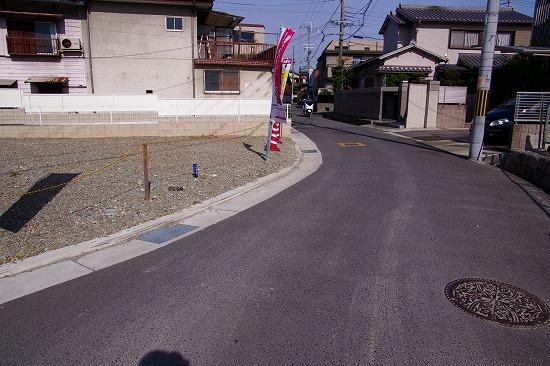Local photos, including front road. Local (November 2012) 4 Gochi before road shooting