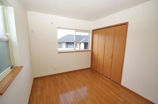 Non-living room. Cross re-covered settled