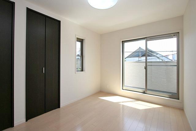 Non-living room. 2 Kaiyoshitsu