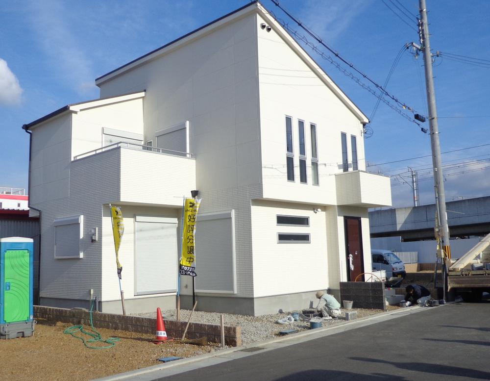 Local appearance photo. January 2013 shooting