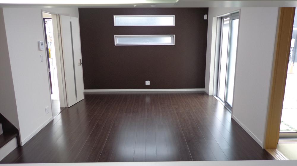 Living. Local (January 2013) Shooting