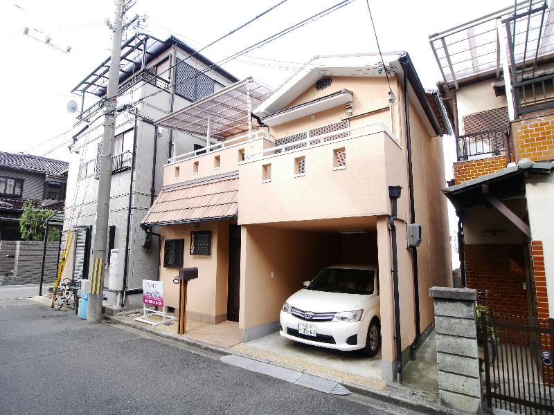 Local appearance photo