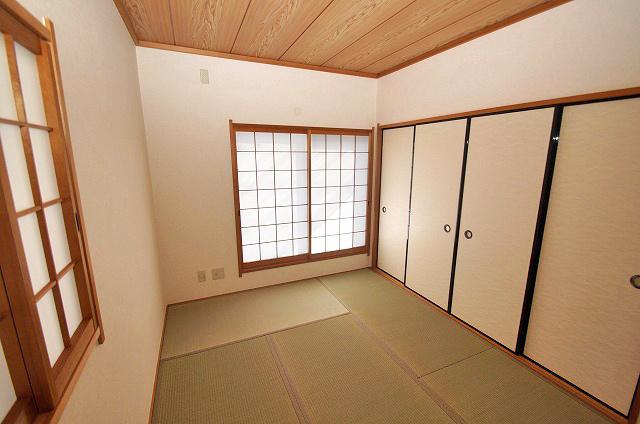 Non-living room. Second floor Japanese-style room