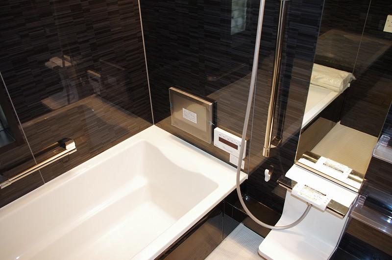 Bathroom.  [bathroom]  It comes with popular equipment of Ise housing "Bathroom TV"! Of course slowly enjoy the bus time, Also me toward without harassment even in the middle of a TV child!   (2013 July 31) shooting