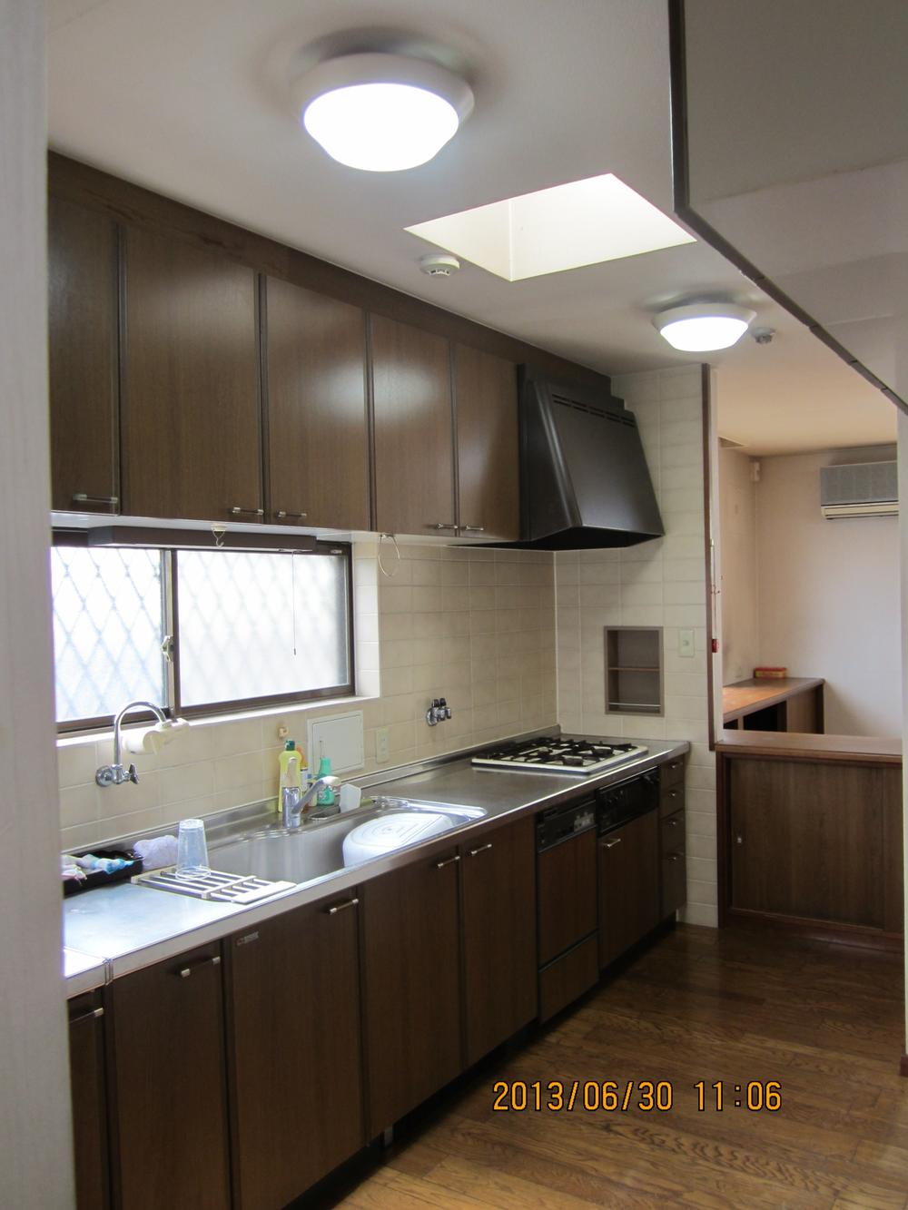 Kitchen. Indoor (June 2013) Shooting